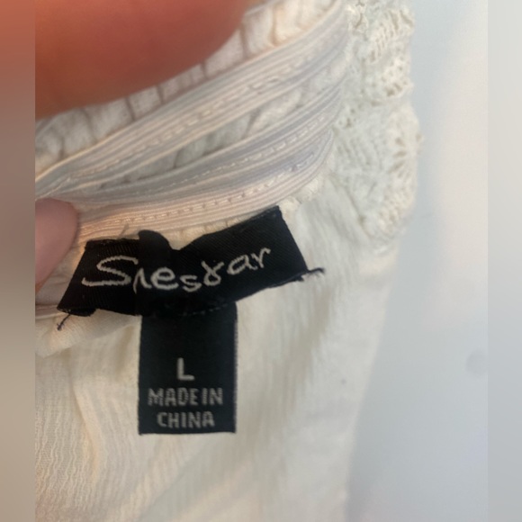 White backless romper - Picture 2 of 3